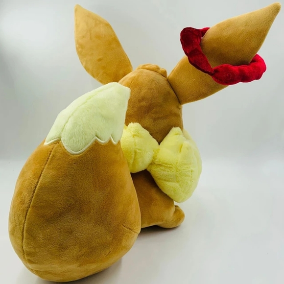 Gigantamax Eevee Pokemon Plushie - 35 CM - Picture 4 of 7